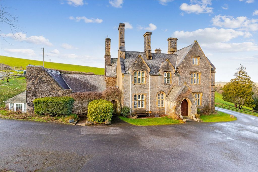 Property photo 3 of 24 Picture No. 05