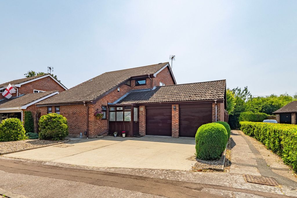 Property photo 1 of 21