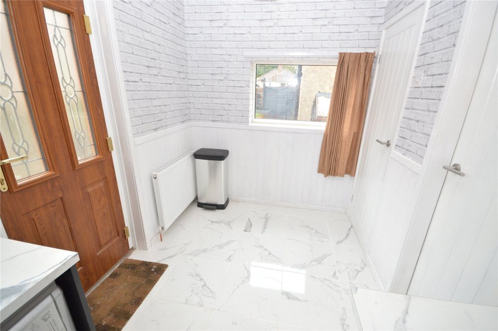 Property photo 3 of 10 Picture No. 08