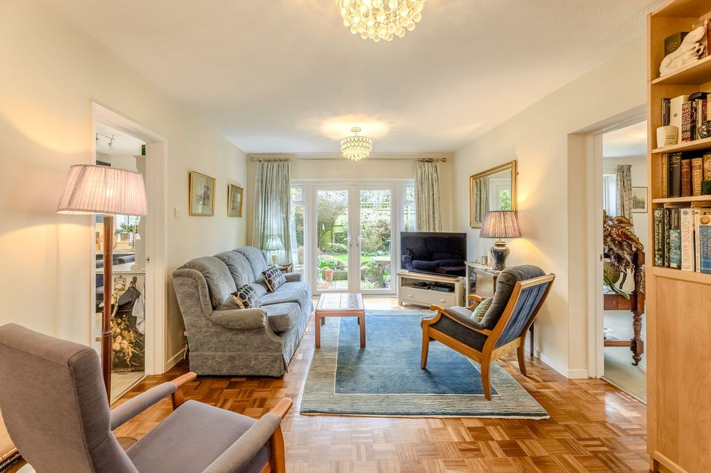 Property photo 2 of 18