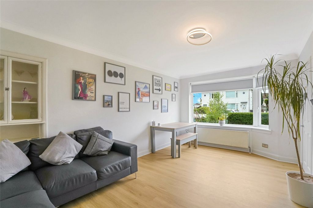 Property photo 2 of 13 Picture No. 10