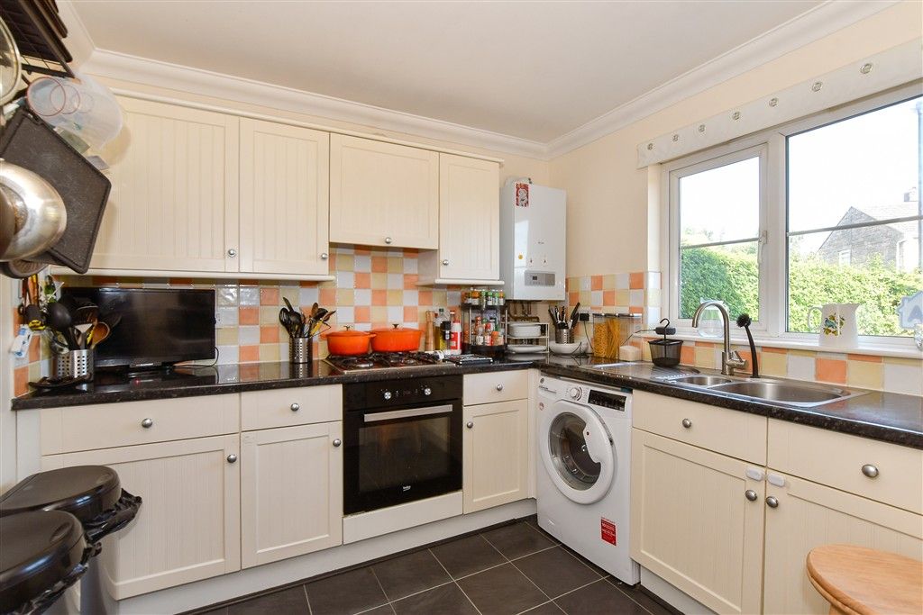 Property photo 1 of 19 Kitchen
