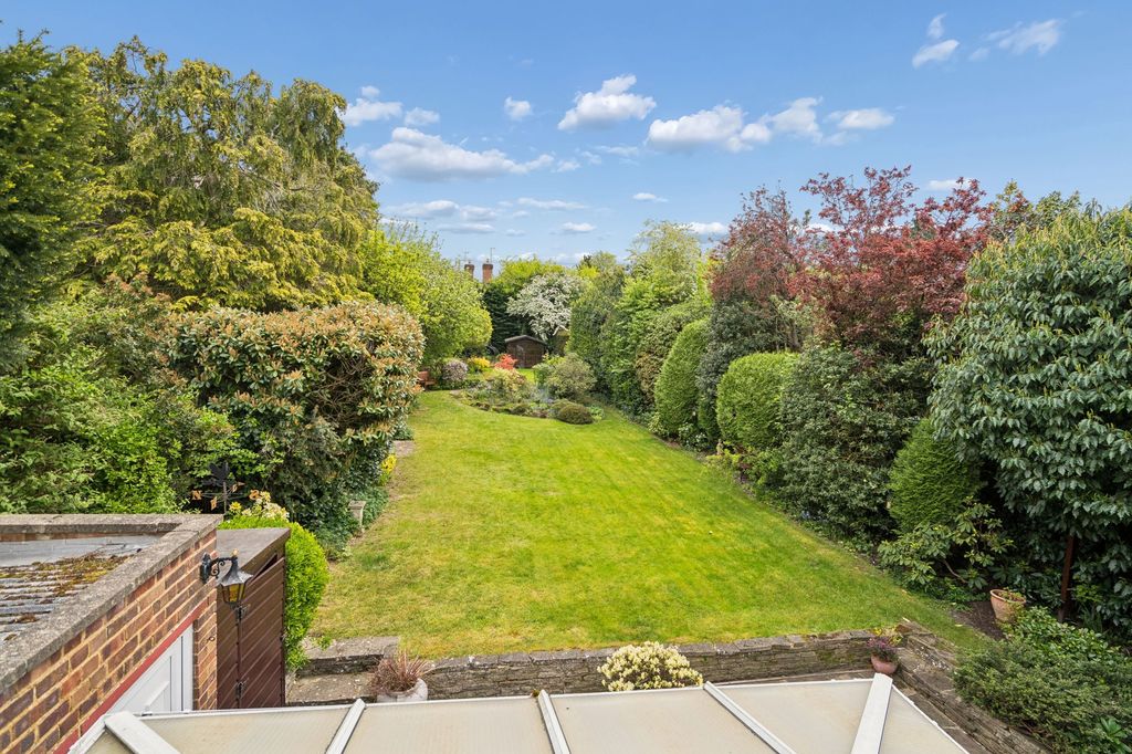 Property photo 2 of 19