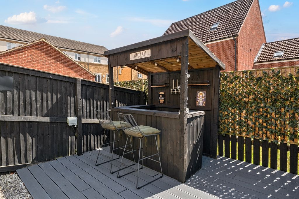 Additional image 28 of 4 bed town house for saleSt. Martins Field, Otley LS21