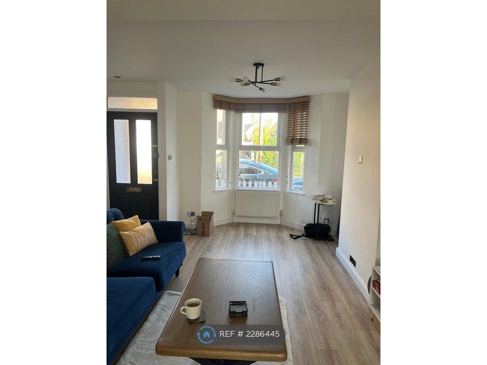 Property photo 3 of 14