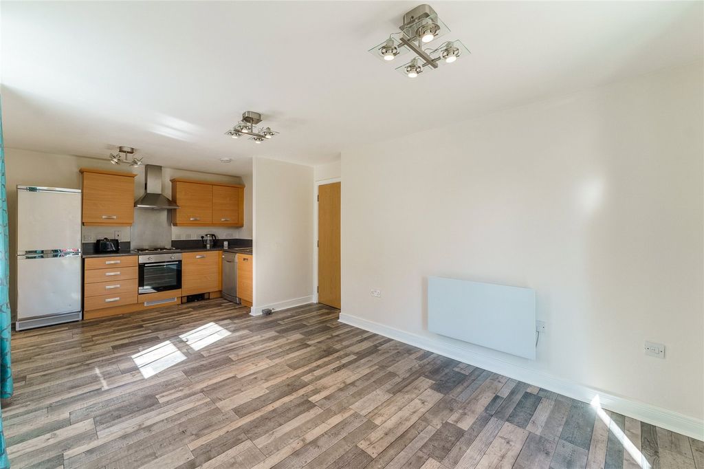 Property photo 2 of 12 Picture No. 02