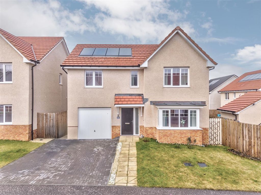 Property photo 1 of 20 22 Adam Crescent Dundee-18.Jpg