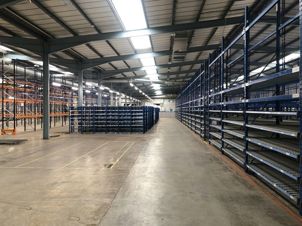 Property photo 2 of 4 CH Internal Racking 2.Jpg