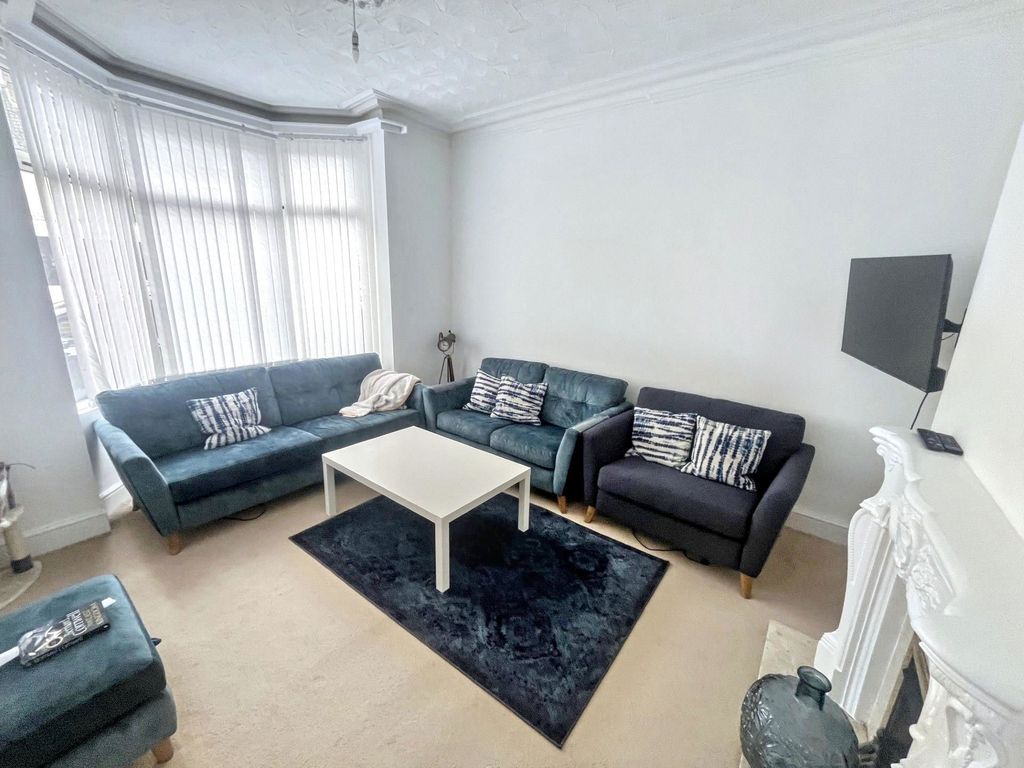 Property photo 3 of 14