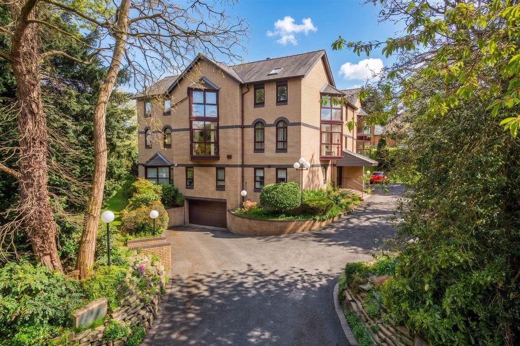 Property photo 1 of 28 Main