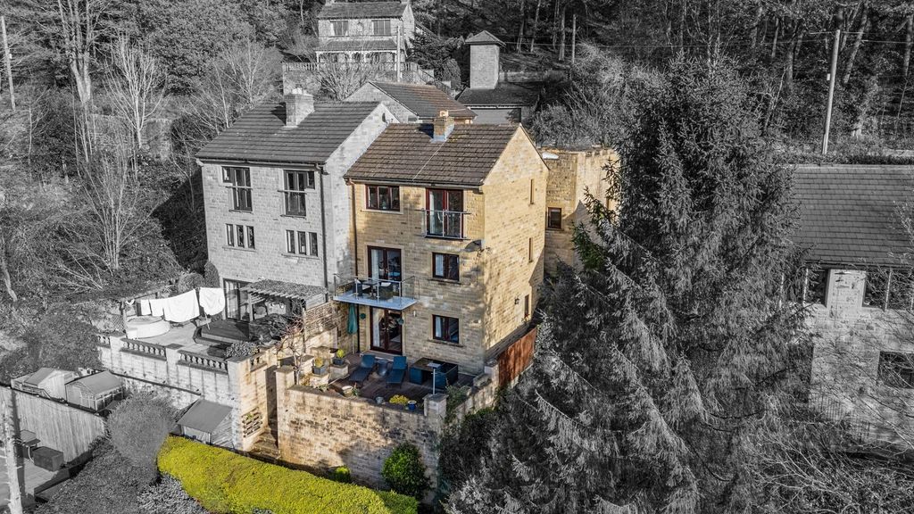 Property photo 2 of 22