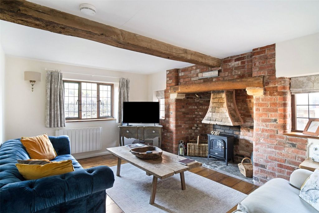Property photo 2 of 14 Sitting Room