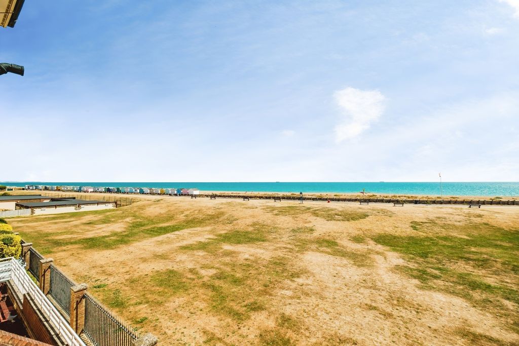 Property photo 2 of 19 Pbox-Img.Jpg