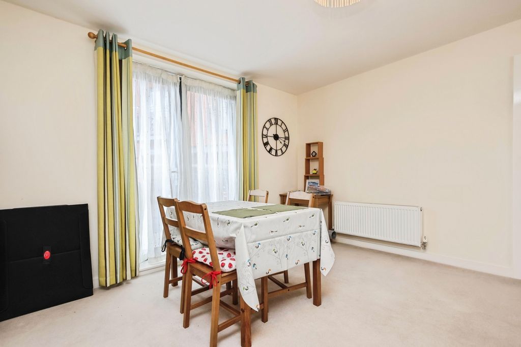 Property photo 3 of 18 Dining Area Of Loung