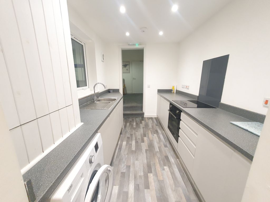 Property photo 2 of 25 Image