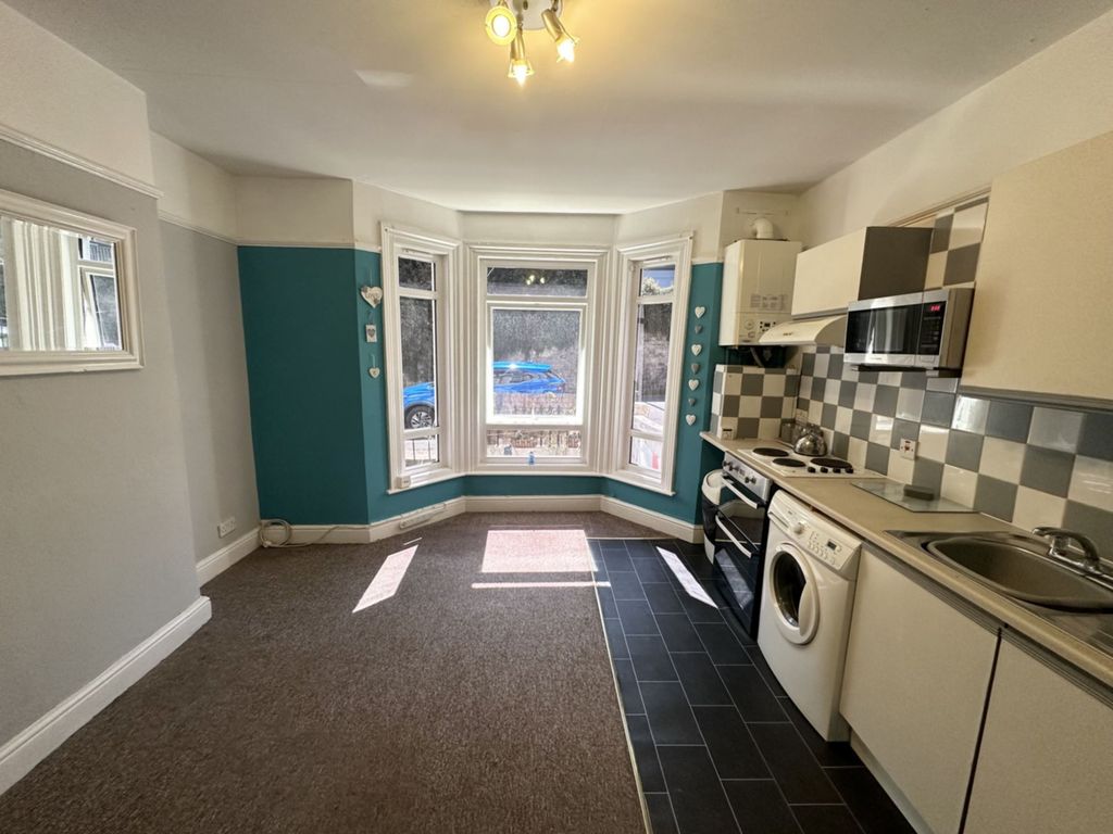 Property photo 2 of 10 Photo 10