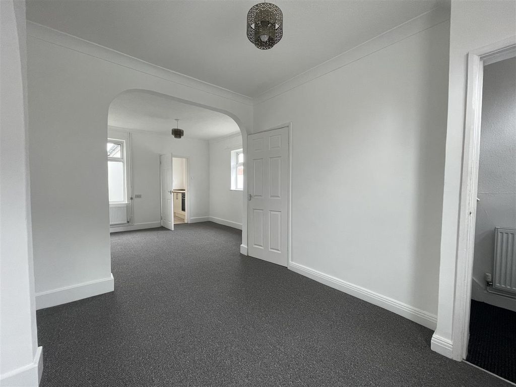 Property photo 2 of 8 Img_9647.Jpg