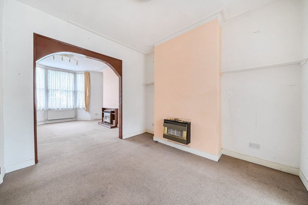 Property photo 2 of 8 Picture No. 04