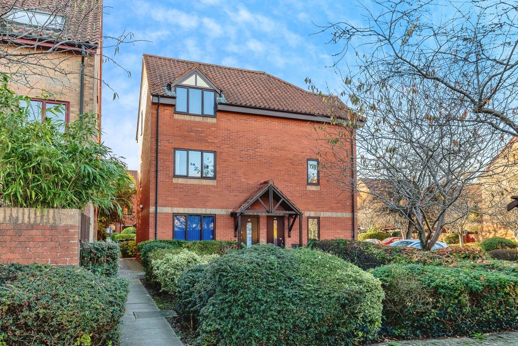 Property photo 1 of 15 Photo