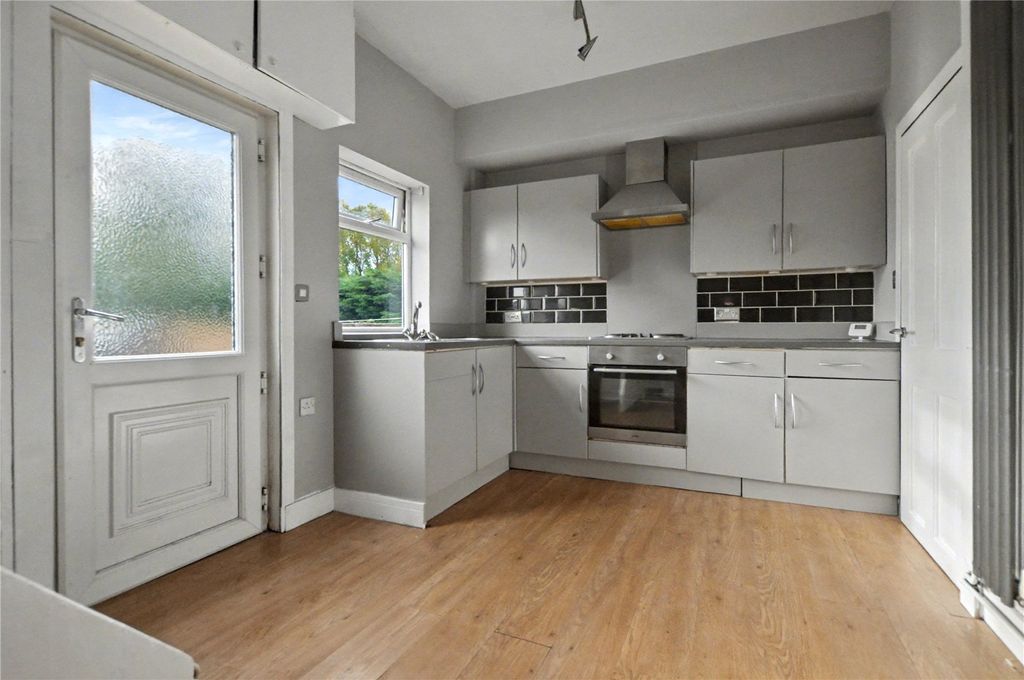 Property photo 3 of 15 Picture No. 14