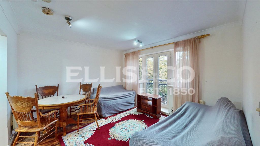 Property photo 3 of 21 Picture No. 07