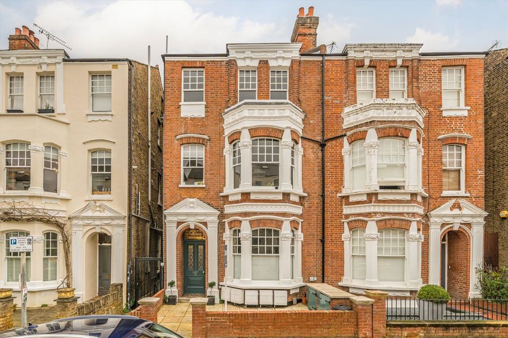 Property photo 1 of 7