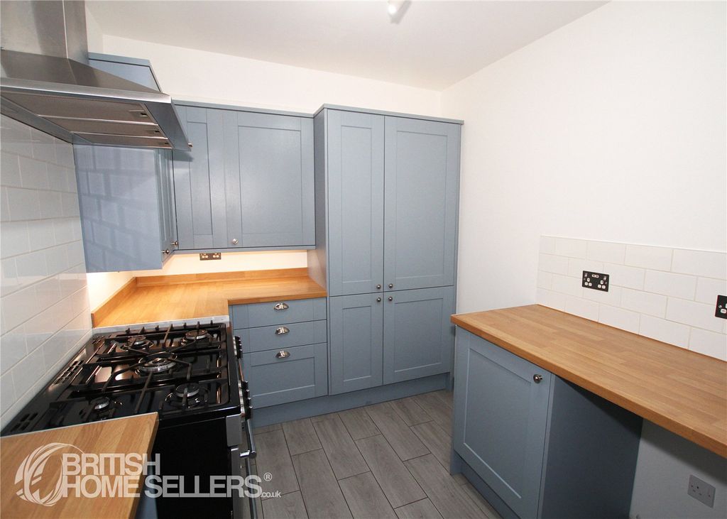 Property photo 2 of 16 Picture No. 07