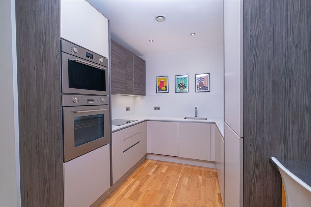 Property photo 2 of 8 Picture No. 09