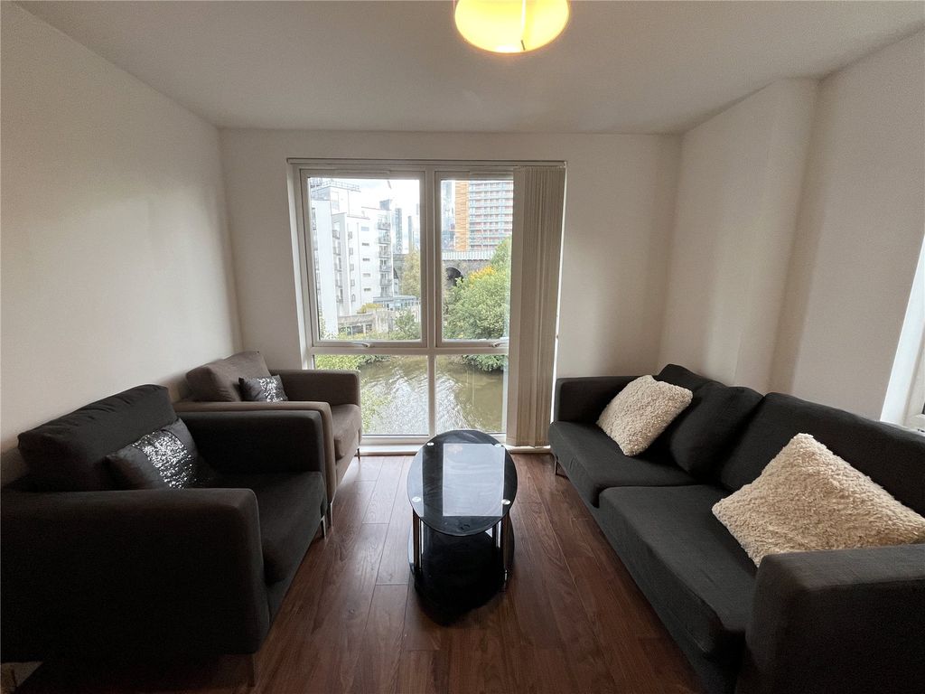 Property photo 3 of 13 Picture 3