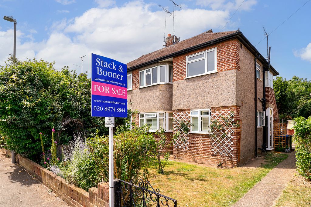 Property photo 1 of 15 2