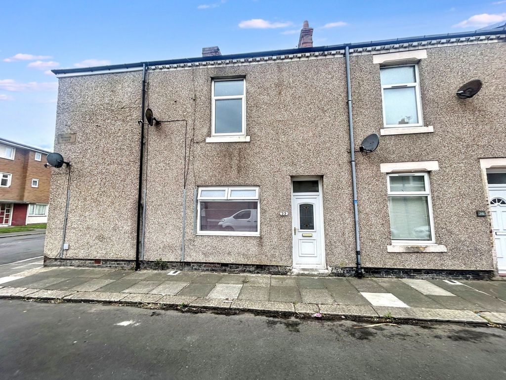 Property photo 1 of 11