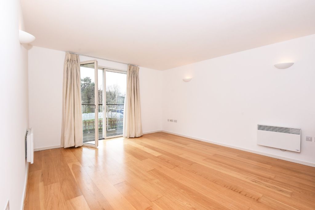 Property photo 2 of 11 4709111