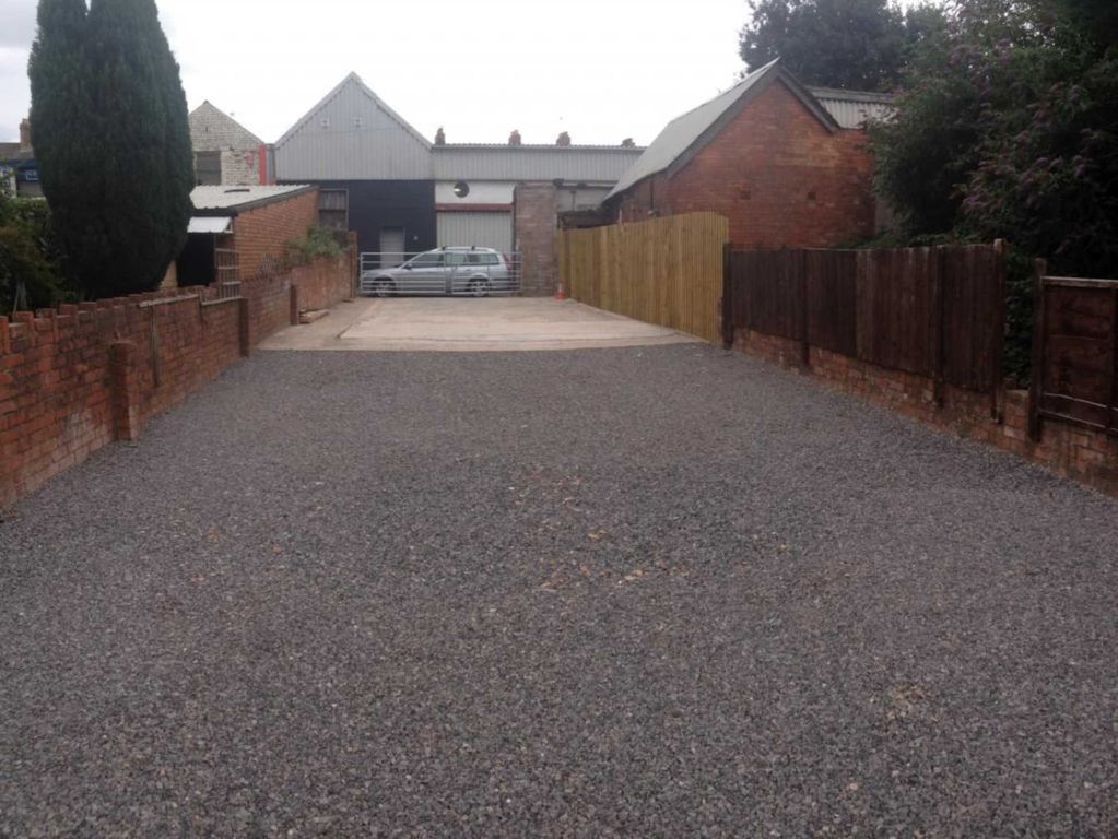 Property photo 1 of 3