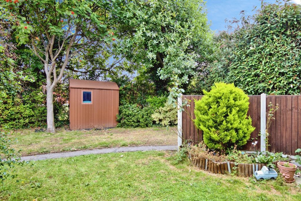 Property photo 2 of 15 Photo