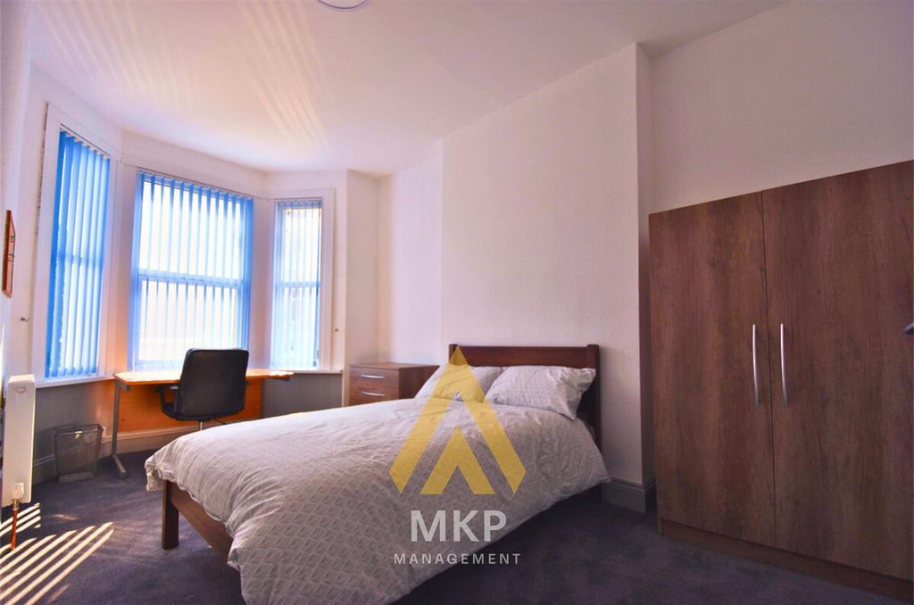 Property photo 2 of 12 4.Png