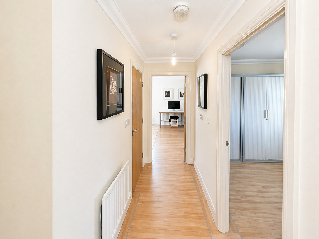 Property photo 3 of 17 Hallway