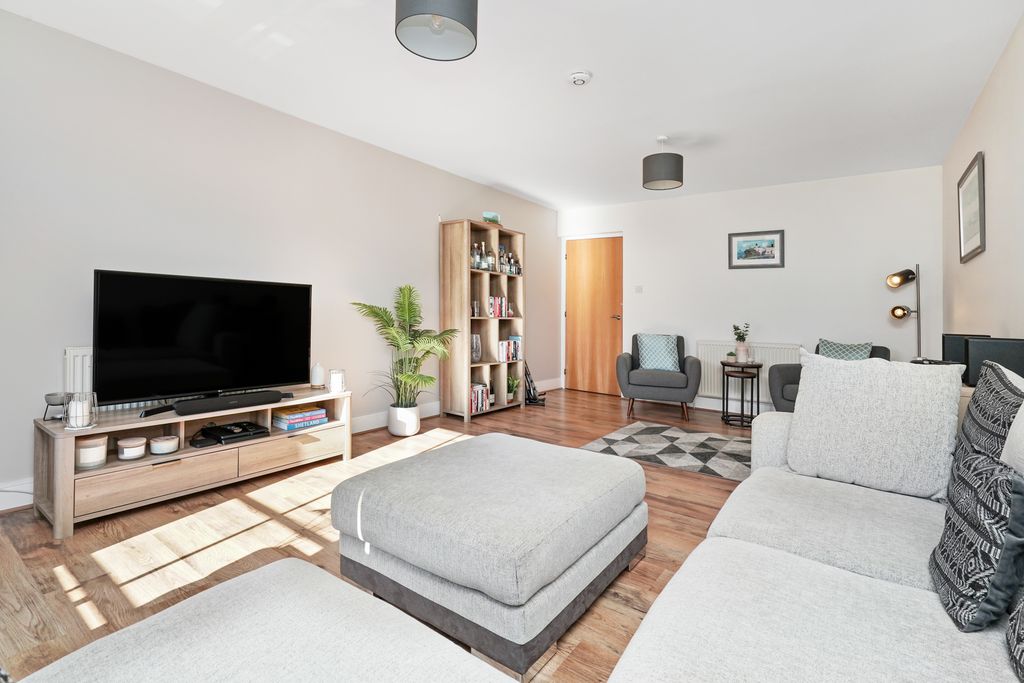 Property photo 3 of 16 Property Image 3