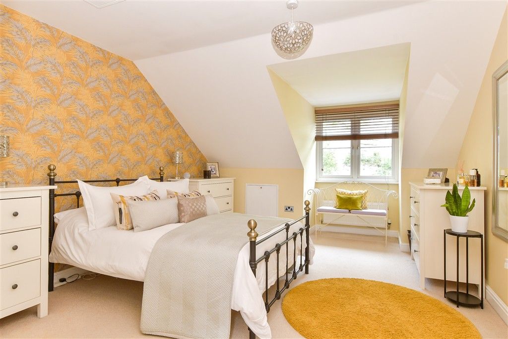 Property photo 1 of 10 Bedroom 1