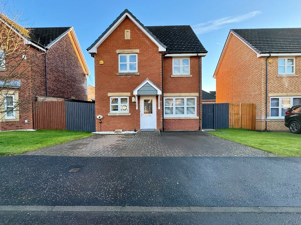 Property photo 1 of 21 Front External