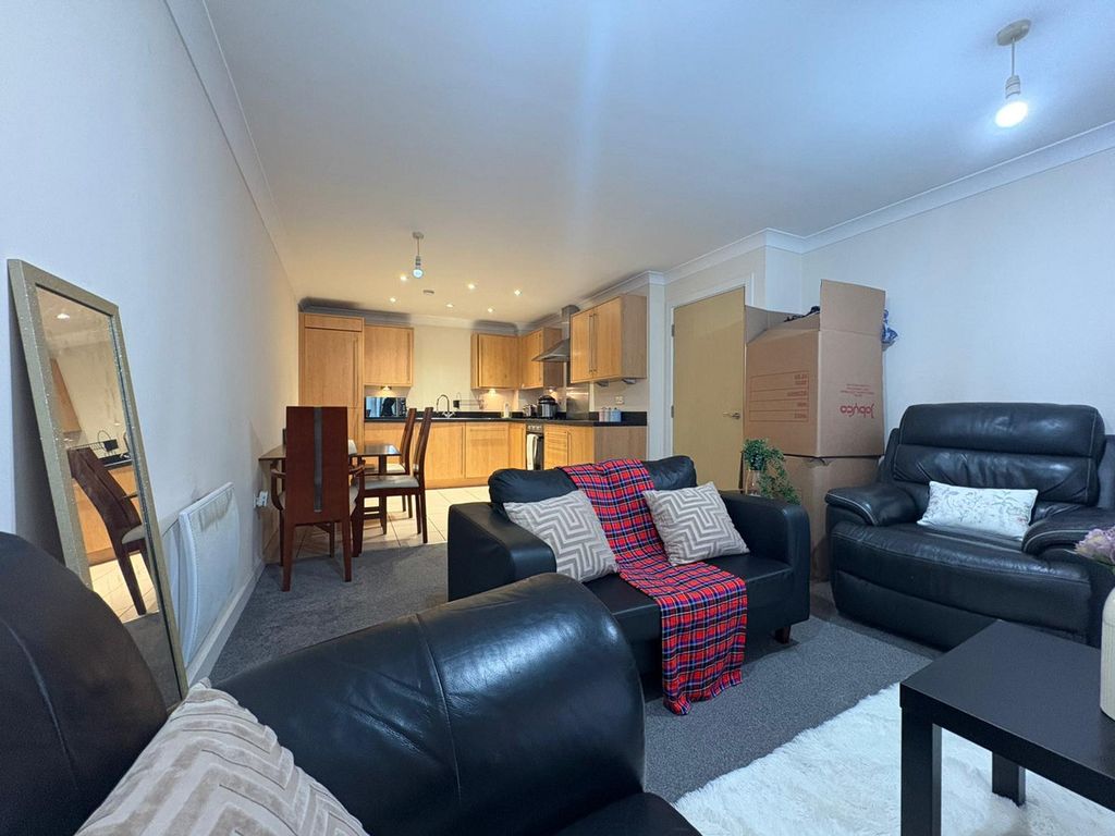 Property photo 3 of 12