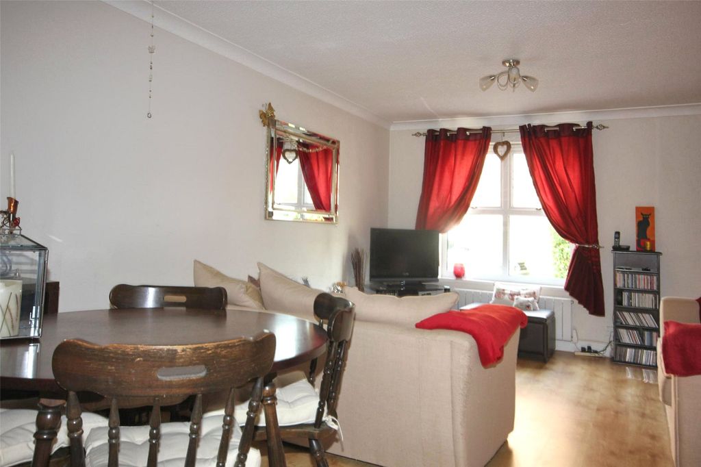 Property photo 2 of 8 Picture No. 02