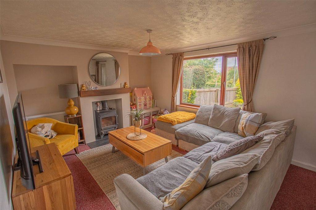 Property photo 2 of 13 Picture No. 10