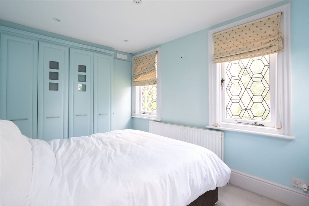 Property photo 3 of 13 Bedroom