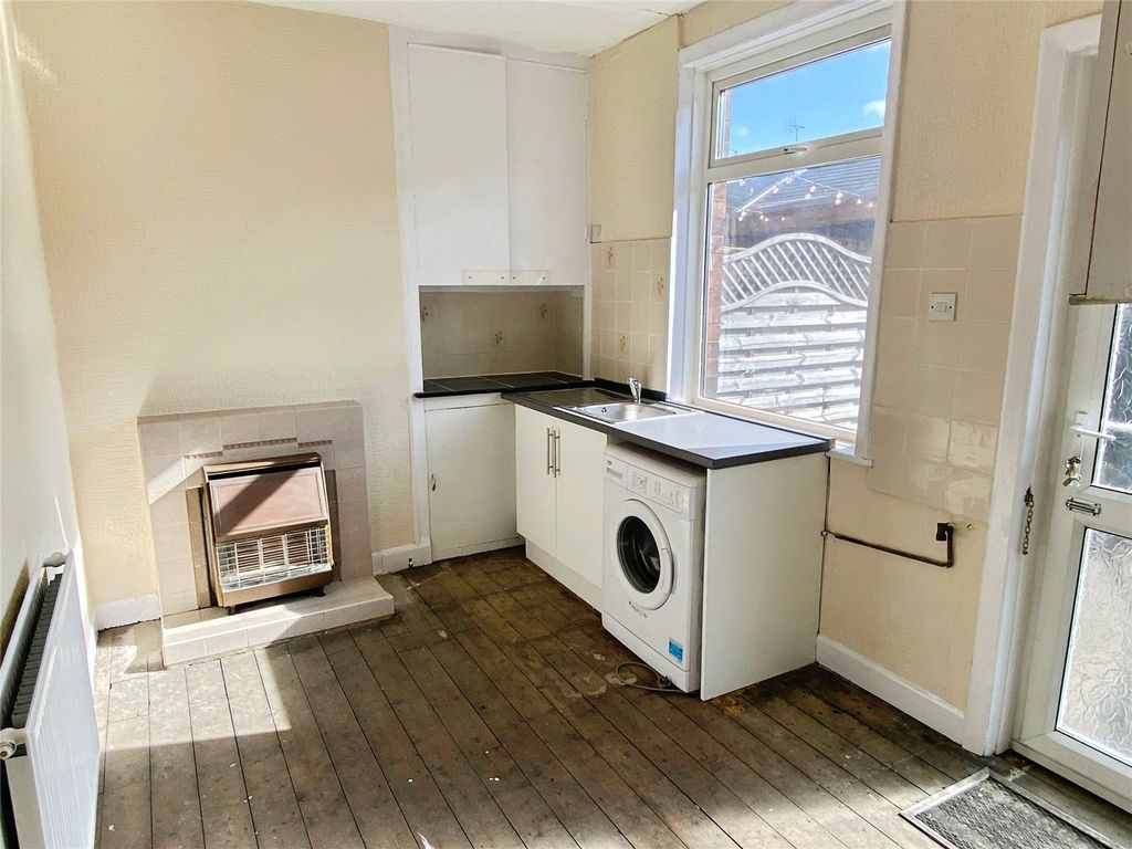 Property photo 3 of 9 Picture No. 12