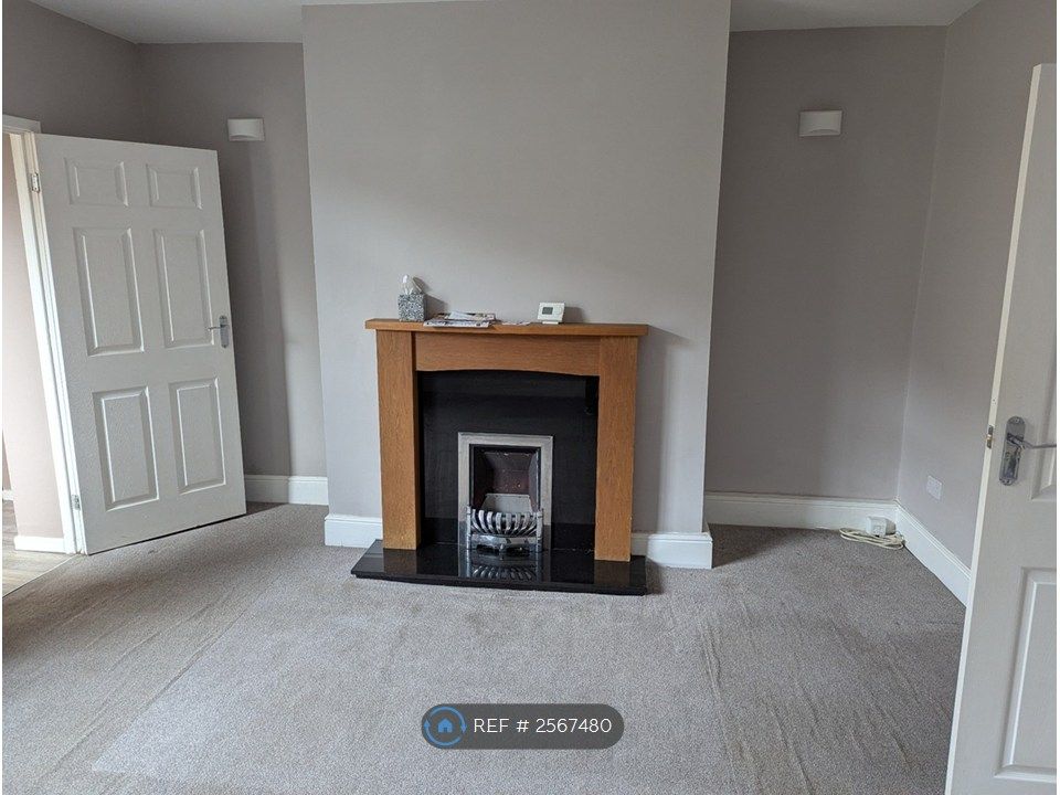 Property photo 2 of 11 Lounge
