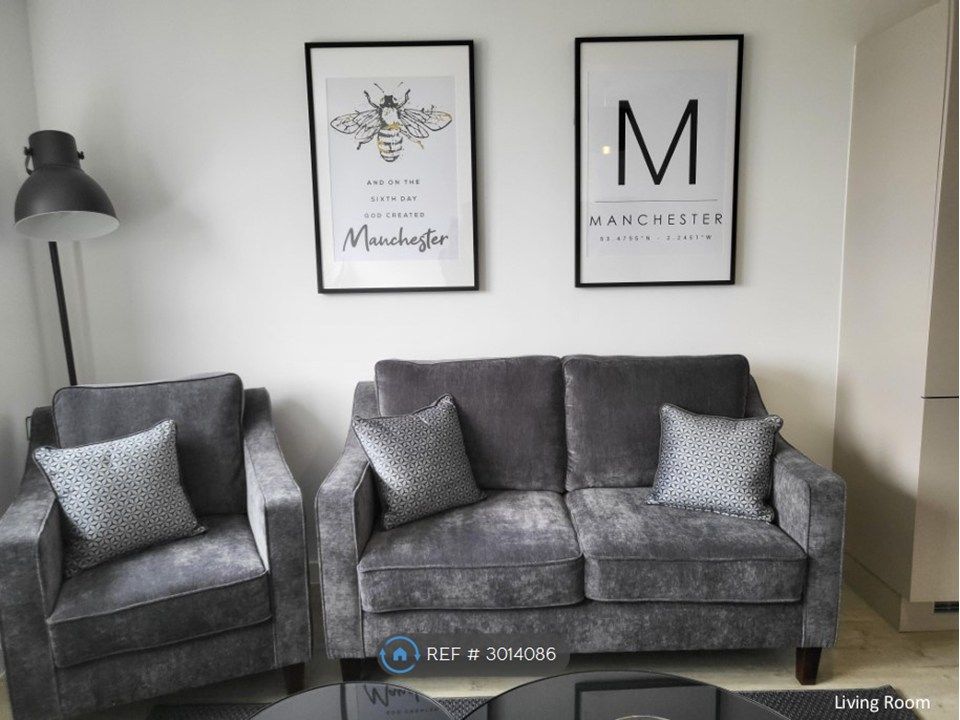 Property photo 2 of 12 Living Room