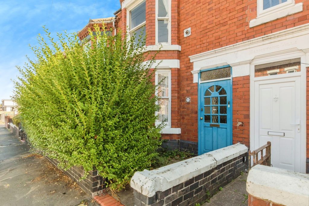 Property photo 1 of 17 Photo