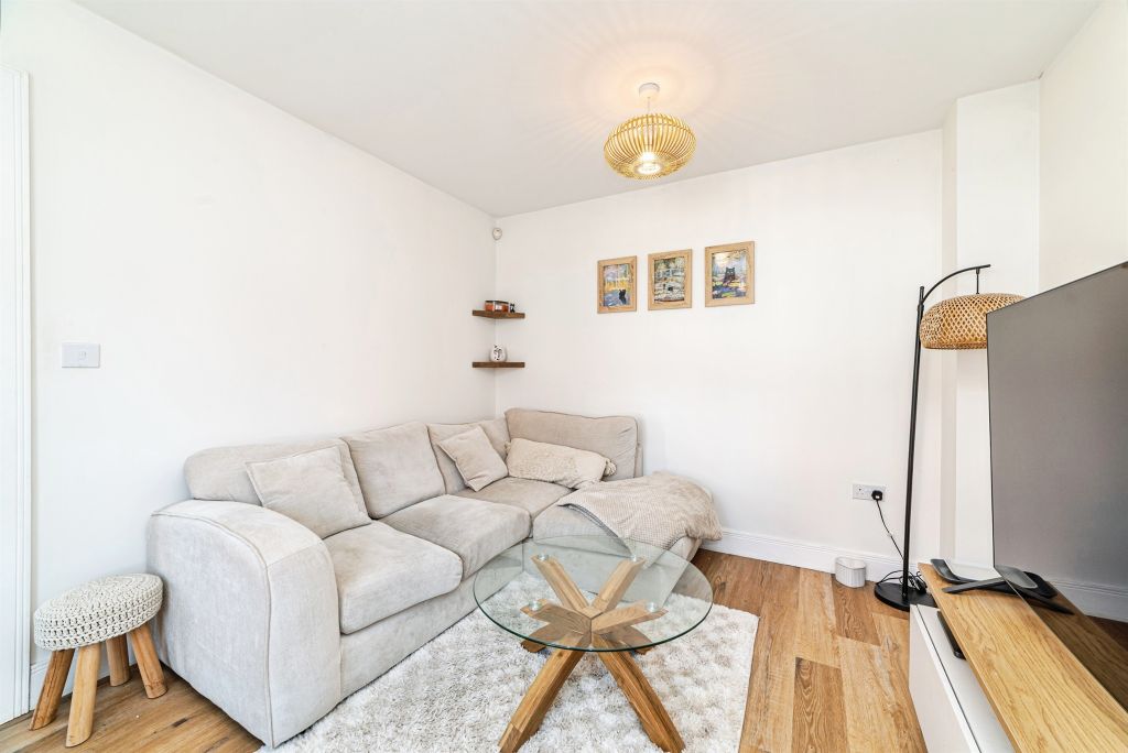 Property photo 3 of 18