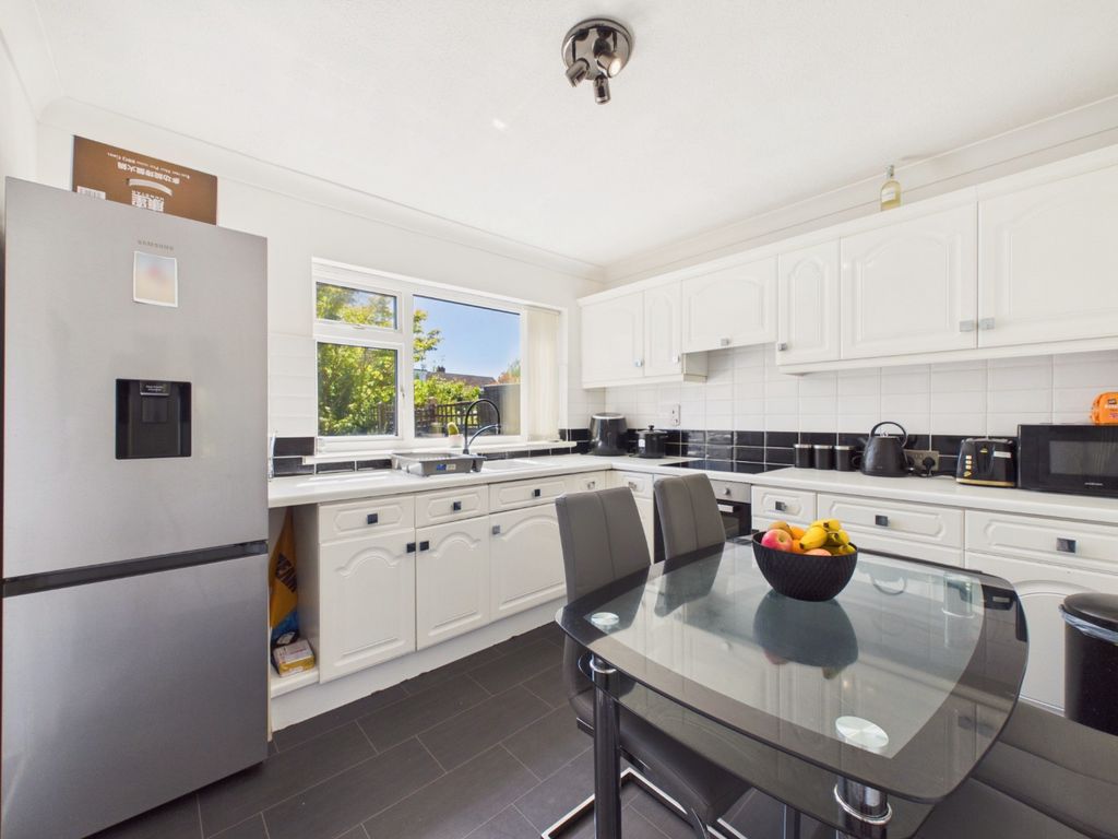 Property photo 3 of 21 5224666