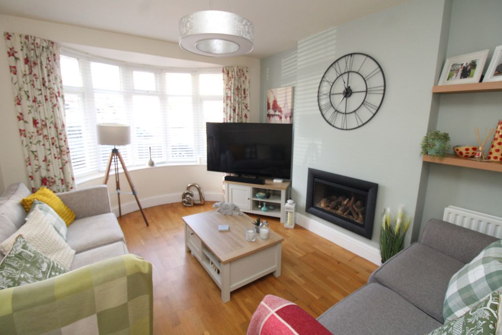 Property photo 2 of 19